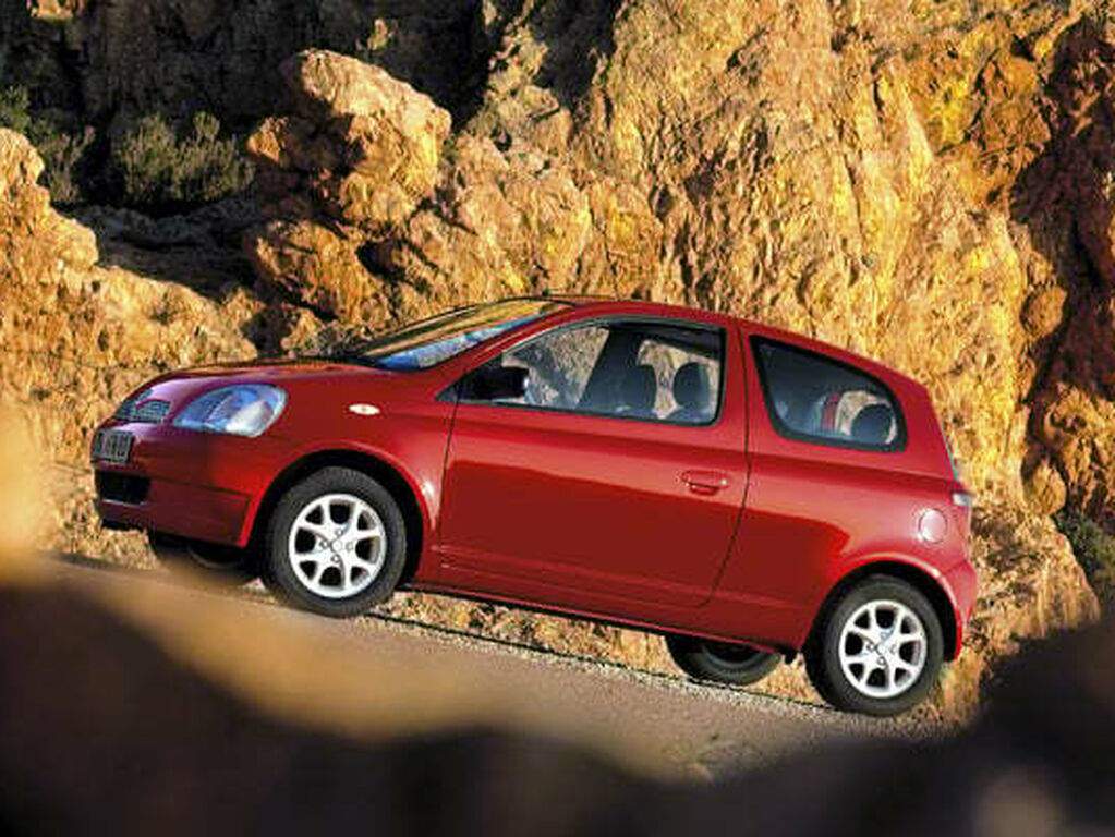 Boot mat for Toyota Yaris 1999 - 2006