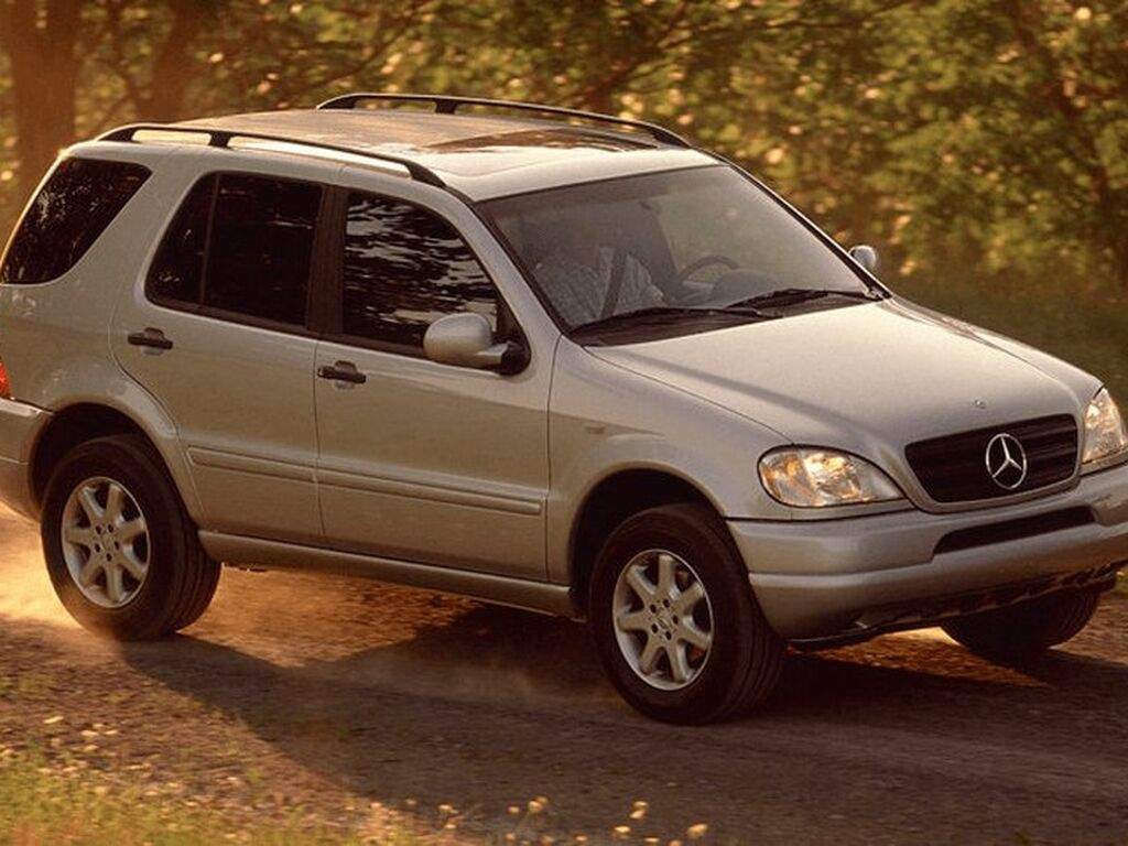 Car mats for Mercedes M-Class W163 1997 - 2005